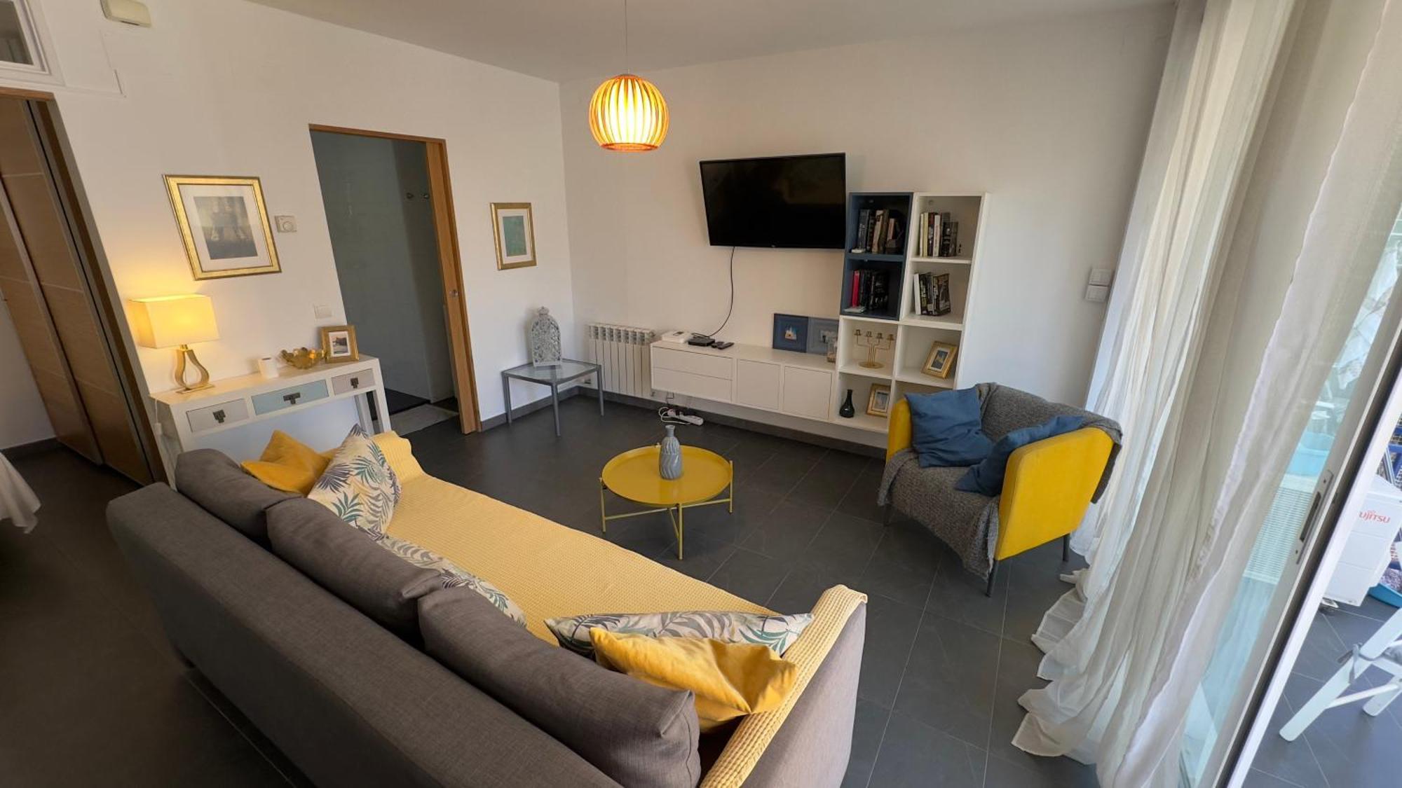 Sunny Flat In Sitges 30 Seconds To Beach, Balcony & Sea Views! エクステリア 写真