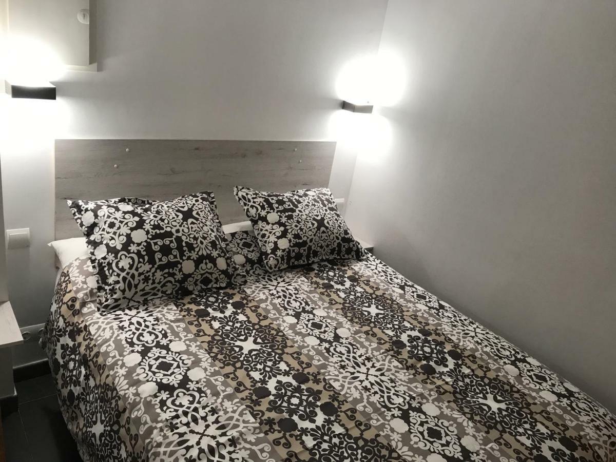 Sunny Flat In Sitges 30 Seconds To Beach, Balcony & Sea Views! エクステリア 写真
